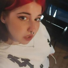 Злата, 22
