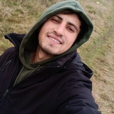 Сеня, 33