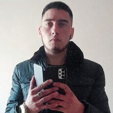Арсений, 23