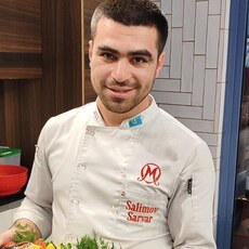 Виктор, 31