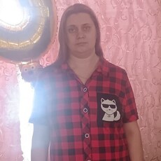 Юлиана, 41