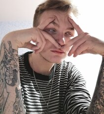 Саша, 22
