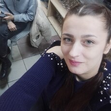 Эля, 32