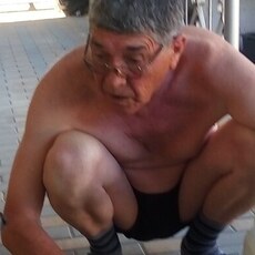 Витя, 68