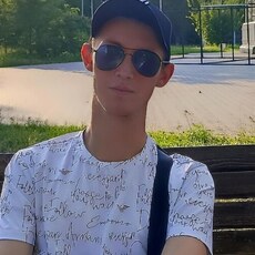 Андрей, 24