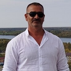 Ярослав, 44
