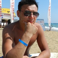 Веня, 37