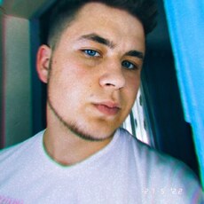 Лёша, 22