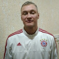 Лёша, 37