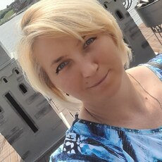 Валя, 42