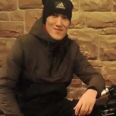 Григорий, 26
