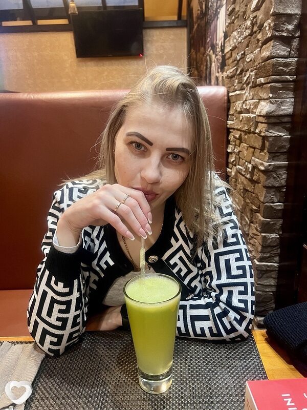 Яна