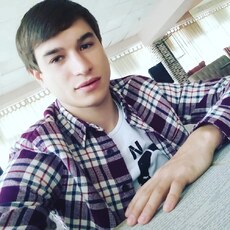 Сёма, 28