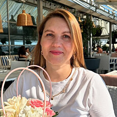 Есения, 28