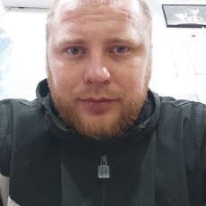 Вова, 32