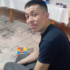 Адриан, 32