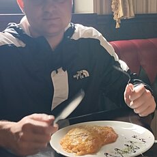 Максим, 41