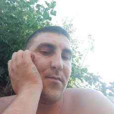 Исаак, 25