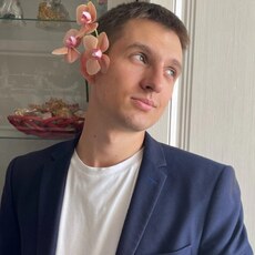 Валя, 27