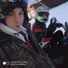 Денис, 26