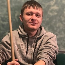 Макс, 27