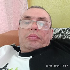 Гена, 46