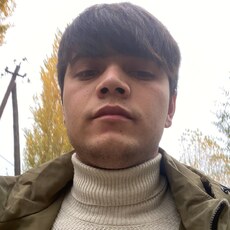 Андрей, 27