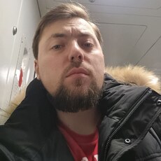 Сева, 28