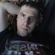 Миша, 37