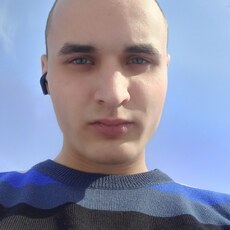 Юрий, 21