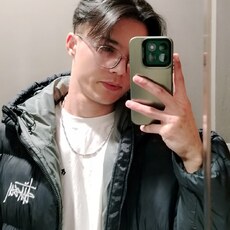 Валентин, 23