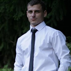Гриша, 37