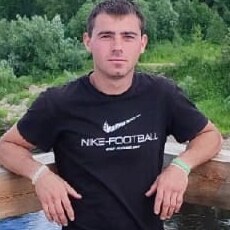 Назар, 24