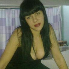 Нора, 38