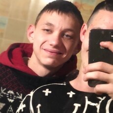 Эдуард, 25