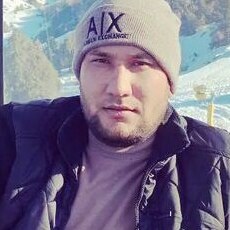 Аркадий, 33
