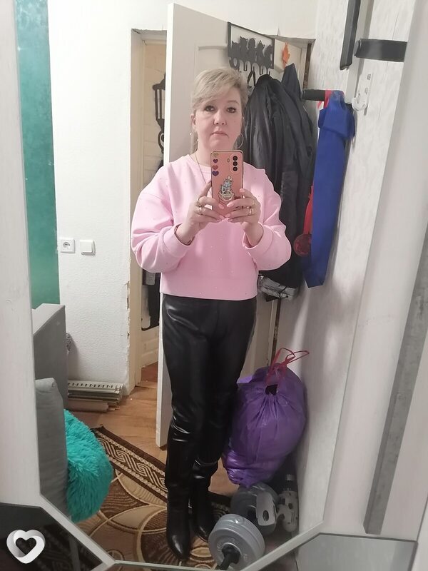 Мила