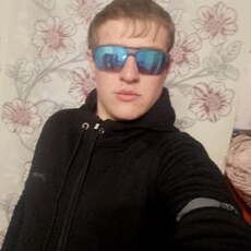 Тёма, 22