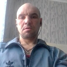 Веня, 43