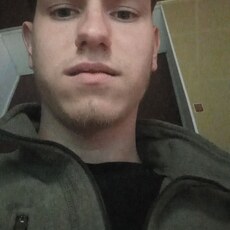 Юрий, 21