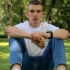 Анатолий, 21