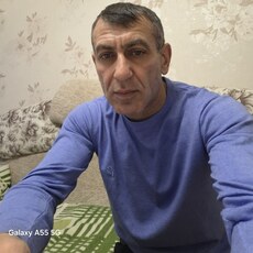 Паша, 40