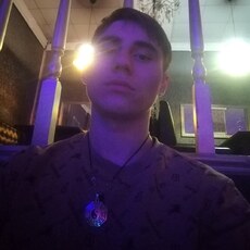 Веня, 20