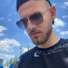 Анатолий, 24