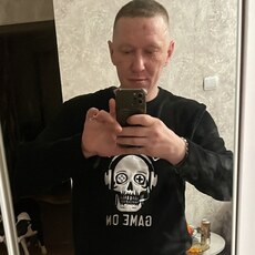 Юра, 43