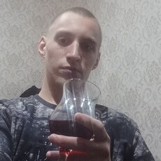 Даниил, 21