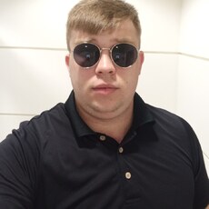 Геннадий, 25