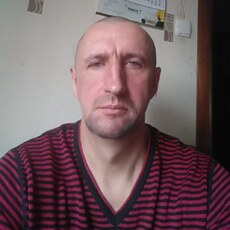 Саша, 44