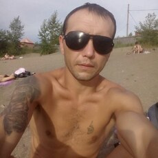 Эдуард, 34