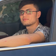 Рома, 24